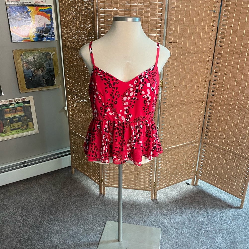 Torrid red cheetah print flounce tank